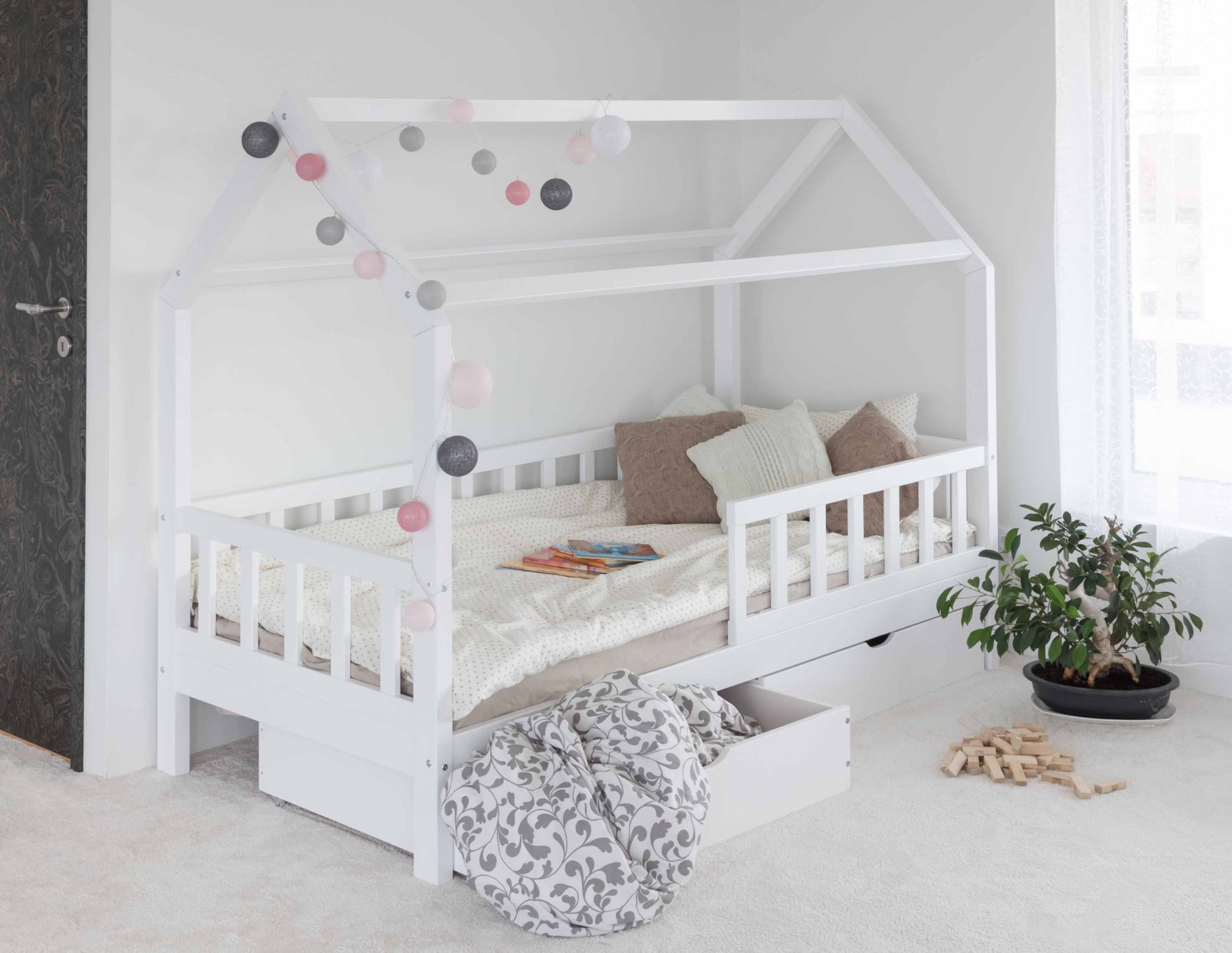 Housebed_L_valge_sahtliga_2